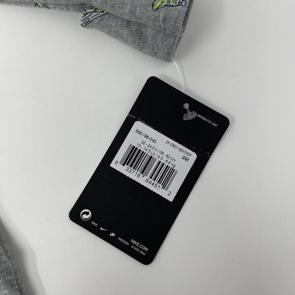 NEW Nike Footie Pajamas Baby Boy Size 3mo 3 Months Gray Sneakers Print Sleeper - Picture 6 of 12